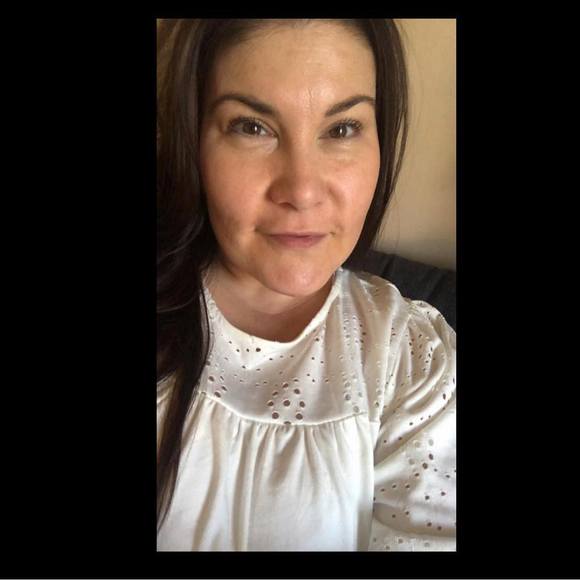 Meet your Posher, Mindy - Picture 1 of 1